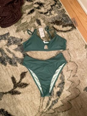 Cupshe Teal Green V-Detail Two-Piece Bikini